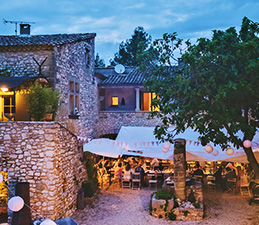 Le domaine de Gressac, vue du jardin.